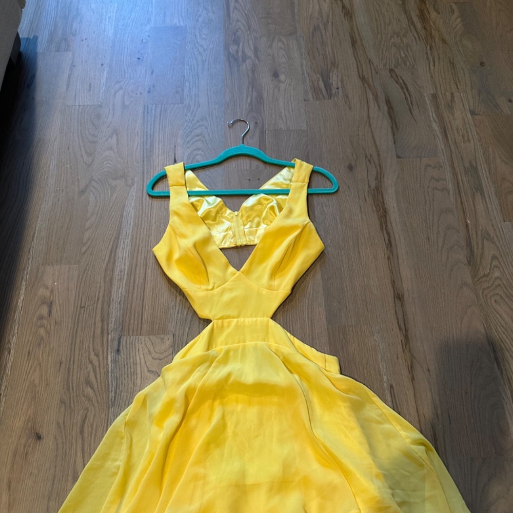 Yellow Ruffled Formal Dress - Picture 2 of 3